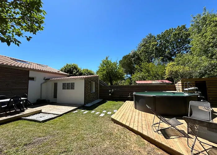 Maison 8 Min En Voiture De Chatelaillon Avec Piscine Hors Sol Privative Сasa de vacaciones